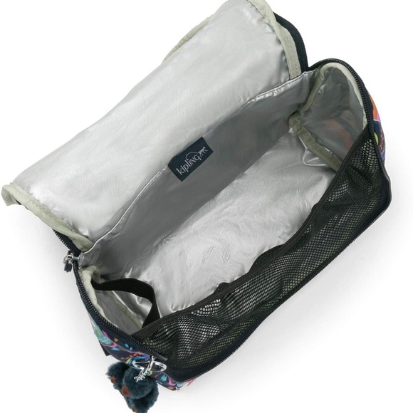 KIPLING | KICHIROU WANDERING ROADS PRINTED LUNCH BAG * LIMITED EDITION - Picture 3 of 11